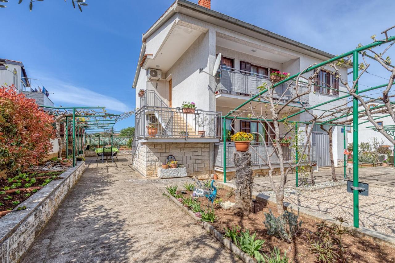 Apartment Mirijana Tar-Vabriga エクステリア 写真
